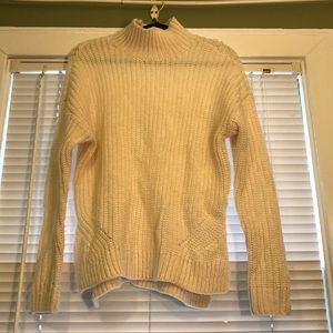 ANN TAYLOR White sweater
